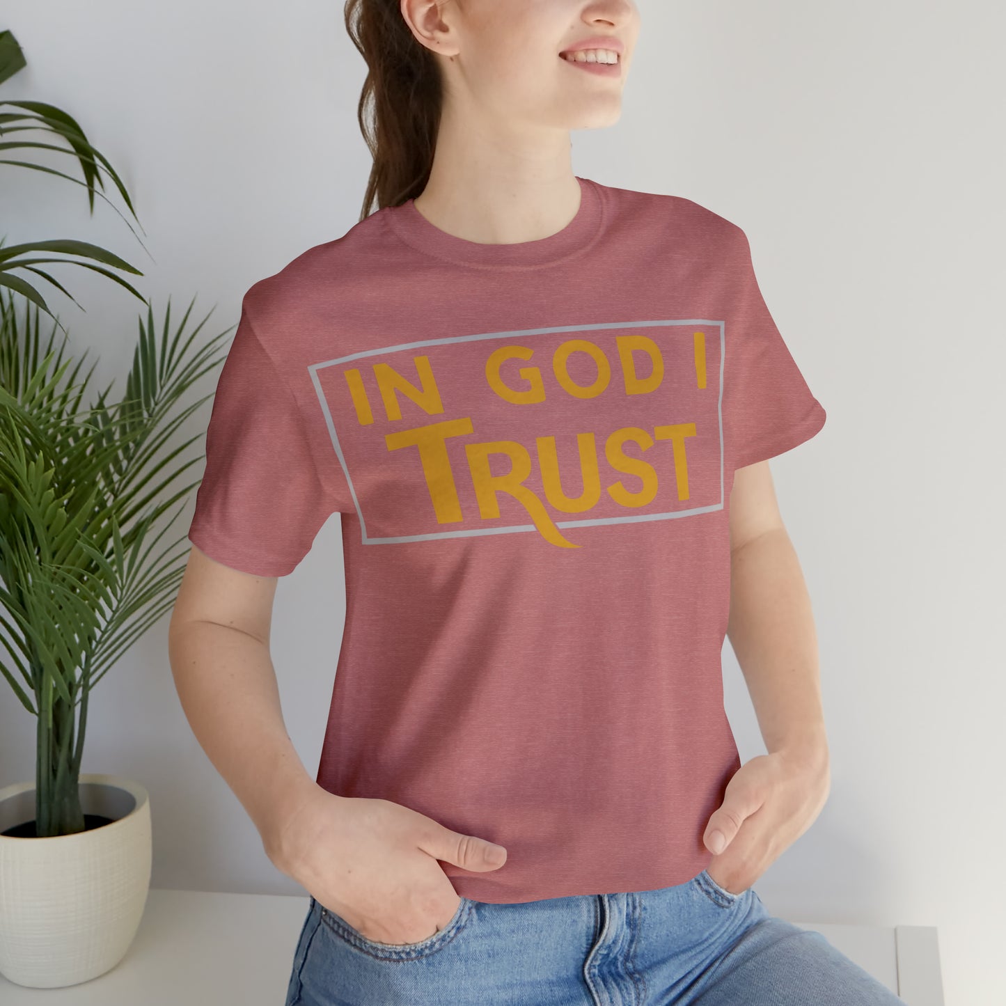 Trust in GOD Unisex Short Sleeve Tee